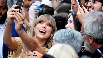 Singer Taylor Swift poses for a selfie with fans as she arrives to speak at the Toronto International Film Festival (TIFF) in Toronto, Ontario, Canada. REUTERS/Mark Blinch/File Photo (REUTERS)
