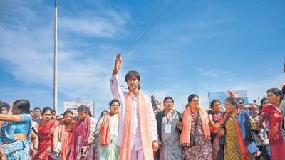 Pune, India. Jan 24, 2024 - Maratha activist Manoj Jarange - Patil started the Marataha Aarakshan Morcha with thousands of Supporters from Antarwali Sarati in Jalna district of Maharashtra to Mumbai. demanding Maratha reservation. The morcha will reach Mumbai on 26th. Jan 24, 2024. (Photo by Raju Shinde/ HT Photo) Pune, India. Jan 24, 2024 - Maratha activist Manoj Jarange - Patil started the Marataha Aarakshan Morcha with thousands of Supporters from Antarwali Sarati in Jalna district of Maharashtra to Mumbai. demanding Maratha reservation. The morcha will reach Mumbai on 26th. Jan 24, 2024. (Photo by Raju Shinde/ HT Photo)