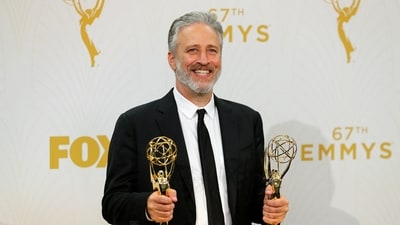 FILE PHOTO: Jon Stewart holds his awards for Outstanding Writing For A Variety Series and Outstanding Variety Talk Series for Comedy Central's "The Daily Show With Jon Stewart" during the 67th Primetime Emmy Awards in Los Angeles, California September 20, 2015.  REUTERS/Mike Blake/File Photo (REUTERS)