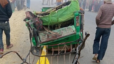 12 killed in tempo-dumper collision in UP's Shahjahanpur. 12 killed in tempo-dumper collision in UP's Shahjahanpur.
