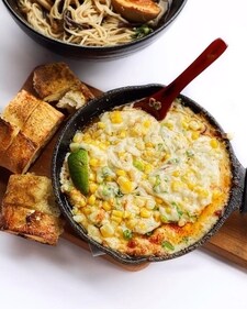 Cheese corn ramen (Instagram) Cheese corn ramen (Instagram)