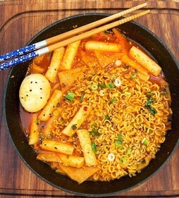 Rabbokki (Instagram) Rabbokki (Instagram)