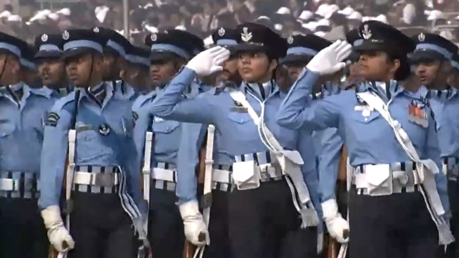 Republic Day: Squadron leader Rashmi Thakur leads IAF contingent, Agniveer Vayu | Latest News India - Vimarsana News