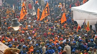 Ayodhya, Jan 23 (ANI): Devotees throng at the entry gate of the Shri Ram Janmabhoomi Temple to offer prayers, in Ayodhya on Tuesday. The Pran Pratishtha ceremony was done yesterday at Shri Ram Janmabhoomi Temple. (ANI Photo/Shrikant Singh) (Shrikant Singh) Ayodhya, Jan 23 (ANI): Devotees throng at the entry gate of the Shri Ram Janmabhoomi Temple to offer prayers, in Ayodhya on Tuesday. The Pran Pratishtha ceremony was done yesterday at Shri Ram Janmabhoomi Temple. (ANI Photo/Shrikant Singh) (Shrikant Singh)