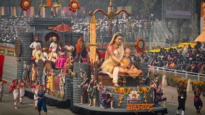 The Maharashtra tableau this year is based upon 350 coronation year celebrations of Chhatrapati Shivaji Maharaj. (HT Photo/Raj K Raj)