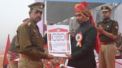 Uttar Pradesh public works department minister Brijesh Singh and Gautam Budh Nagar presents the commendation medals for meritorious service to police personnel on Republic Day celebrations, in Greater Noida, on Friday. (Sunil Ghosh/HT Photo) Uttar Pradesh public works department minister Brijesh Singh and Gautam Budh Nagar presents the commendation medals for meritorious service to police personnel on Republic Day celebrations, in Greater Noida, on Friday. (Sunil Ghosh/HT Photo)