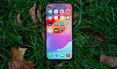 The Reddit post involving the iPhone 15 has sparked chatter among netizens. (Unsplash/@glyamin)