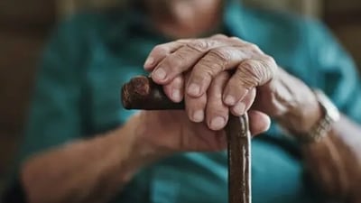 Thoughts of growing old can be scary. While we cannot stop time, often we worry about growing old and ageing. "Ageing anxiety is a concern for many, characterised by the fear of the inevitable physical, mental, and social changes that accompany aging. This anxiety isn't confined to a specific age group; it can surface at any point in life, often triggered by milestones like birthdays or the start of a new year," wrote Therapist Carolyn Rubenstein. (Unsplash) Thoughts of growing old can be scary. While we cannot stop time, often we worry about growing old and ageing. "Ageing anxiety is a concern for many, characterised by the fear of the inevitable physical, mental, and social changes that accompany aging. This anxiety isn't confined to a specific age group; it can surface at any point in life, often triggered by milestones like birthdays or the start of a new year," wrote Therapist Carolyn Rubenstein. (Unsplash)