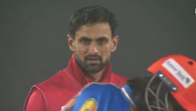 Shoaib Malik during the match against Khulna Titans (FanCode) Shoaib Malik during the match against Khulna Titans (FanCode)