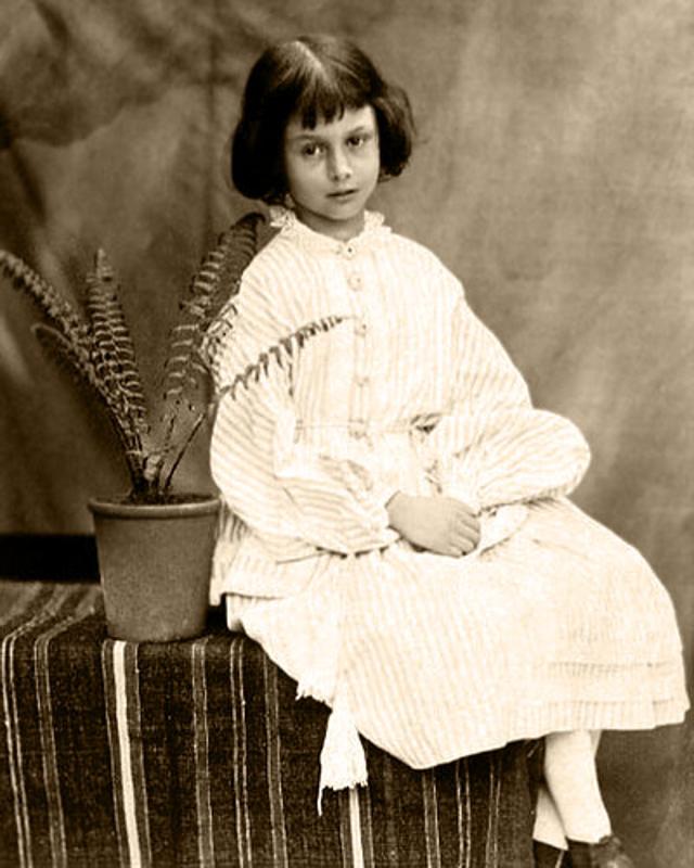 Alice Liddell, aged 7, photographed by Charles Dodgson (Lewis Carroll) in 1860 (Wikimedia Commons) Alice Liddell, aged 7, photographed by Charles Dodgson (Lewis Carroll) in 1860 (Wikimedia Commons)