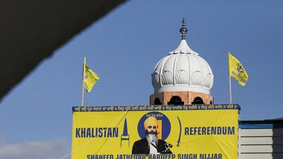 A banner with the image of Sikh leader Hardeep Singh Nijjar is seen at the Guru Nanak Sikh Gurdwara temple, site of his June 2023 killing, in Surrey, British Columbia, Canada September 20, 2023. (REUTERS) A banner with the image of Sikh leader Hardeep Singh Nijjar is seen at the Guru Nanak Sikh Gurdwara temple, site of his June 2023 killing, in Surrey, British Columbia, Canada September 20, 2023. (REUTERS)