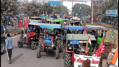 Farmers during the tractor rally in support of their demands at Rohtak on Friday. (Manoj Dhaka/HT)