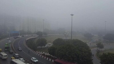 The fog is forecast to become shallow after 10am (HT_PRINT) The fog is forecast to become shallow after 10am (HT_PRINT)