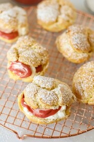 Strawberry choux buns Strawberry choux buns