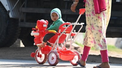 2. Comfortable covered clothing: Given that a baby's skin is extremely delicate, comfortable cotton clothes that cover their arms and legs are the perfect fit. Cotton-covered clothing not only repels mosquitoes but also allows for maximum air exposure, putting them at ease. (Photo by Sanjeev Sharma/HT) 2. Comfortable covered clothing: Given that a baby's skin is extremely delicate, comfortable cotton clothes that cover their arms and legs are the perfect fit. Cotton-covered clothing not only repels mosquitoes but also allows for maximum air exposure, putting them at ease. (Photo by Sanjeev Sharma/HT)