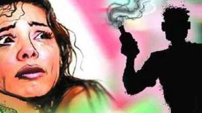 A case of voluntarily throwing or attempting to throw acid and wrongful restraint was registered under sections 326(b) and 341 of the Indian Penal Code in Burari incident, Delhi Police said. (Representational image)