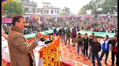 Himachal chief minister Sukhvinder Singh Sukhu addressing a gathering as part of the “Sarkar Gaon ke Dwar” programme at Ladoli in the Chintpurni assembly constituency in Una on Sunday. (HT Photo) Himachal chief minister Sukhvinder Singh Sukhu addressing a gathering as part of the “Sarkar Gaon ke Dwar” programme at Ladoli in the Chintpurni assembly constituency in Una on Sunday. (HT Photo)