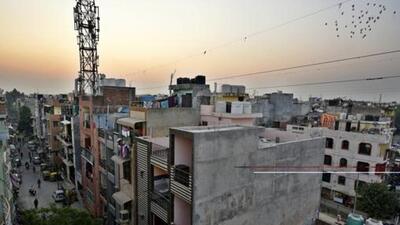 New Delhi, India - October 23, 2019: A view of the unauthorised colonies, at Ganesh Nagar, in New Delhi, India, on Wednesday, October 23, 2019. Less than three months ahead of assembly elections in Delhi, the union cabinet on Wednesday gave its approval for the regularization of unauthorized colonies. (Photo by Biplov Bhuyan/ Hindustan Times) (Biplov Bhuyan/HT PHOTO)