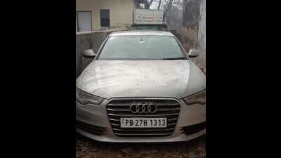 One of the cars recovered by Mohali police. (HT Photo) One of the cars recovered by Mohali police. (HT Photo)