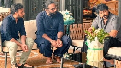 Chiranjeevi with Sandeep Reddy Vanga and Srikanth Odela at his house.