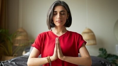 2. Practice mindfulness or meditation: Engage in a brief mindfulness or meditation session. This will help activate your body and mind and energise you for the day ahead.&nbsp; (Freepik)