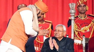 Newly sworn-in Bihar Chief Minister Nitish Kumar and State Deputy CM Samrat Chaudhary exchange greetings during a ceremony, at Raj Bhavan, in Patna on Sunday. Nitish Kumar sworn in as Bihar CM for the ninth time after he along with his party joined the Bharatiya Janata Party (BJP)-led NDA bloc. (ANI/Pappi Sharma) Newly sworn-in Bihar Chief Minister Nitish Kumar and State Deputy CM Samrat Chaudhary exchange greetings during a ceremony, at Raj Bhavan, in Patna on Sunday. Nitish Kumar sworn in as Bihar CM for the ninth time after he along with his party joined the Bharatiya Janata Party (BJP)-led NDA bloc. (ANI/Pappi Sharma)