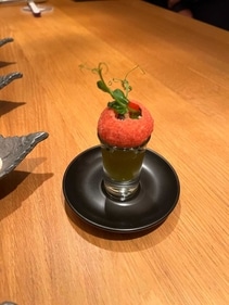Chef Vineet Bhatia gave a quirky twist to the usual golgappa and make a beetroot corn golgappa for the singer Chef Vineet Bhatia gave a quirky twist to the usual golgappa and make a beetroot corn golgappa for the singer