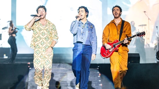 Jonas Brother perform for the first time in India