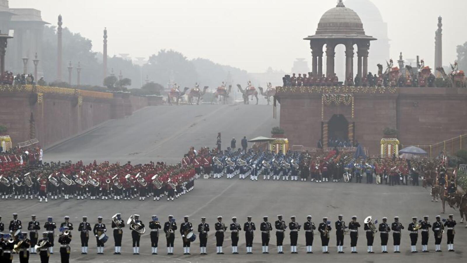 Military bands dazzle audience at Beating Retreat - Vimarsana News