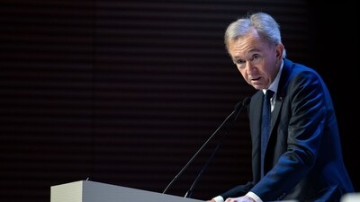 Bernard Arnault, billionaire and chairman of LVMH Moet Hennessy Louis Vuitton SE, during an earnings news conference. (Bloomberg)