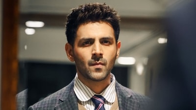 Kartik Aaryan was recently meeting fans at an event, when they broke the barricade to get closer to him. (File Photo) Kartik Aaryan was recently meeting fans at an event, when they broke the barricade to get closer to him. (File Photo)
