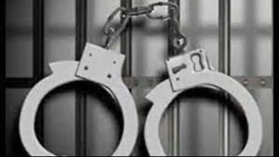 Of the 30-odd people arrested at the station for transporting drugs last year, at least seven were women and four were teens. (HT)