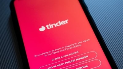 A man created a presentation for Tinder match, telling her why she should date him. (Unsplash) A man created a presentation for Tinder match, telling her why she should date him. (Unsplash)