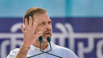 Congress leader Rahul Gandhi addresses supporters during handing over of the National flag as the Bharat Jodo Nyay Yatra entered Bihar from West Bengal, in Kishanganj, Monday, Jan. 29, 2024. (PTI) Congress leader Rahul Gandhi addresses supporters during handing over of the National flag as the Bharat Jodo Nyay Yatra entered Bihar from West Bengal, in Kishanganj, Monday, Jan. 29, 2024. (PTI)