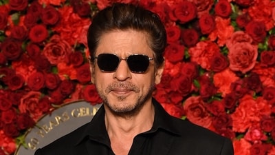 Shah Rukh Khan spoke with his fans in Mumbai on Monday. (AFP) Shah Rukh Khan spoke with his fans in Mumbai on Monday. (AFP)