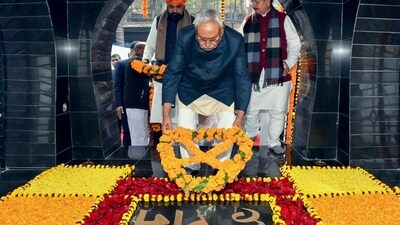 Bihar Chief Minister Nitish Kumar lays a wreath at Gandhi Ghat on the 76th death anniversary of Mahatma Gandhi, in Patna on Tuesday. State Deputy Chief Ministers Samrat Choudhary and Vijay Kumar Sinha were also present. (X/@NitishKumar) Bihar Chief Minister Nitish Kumar lays a wreath at Gandhi Ghat on the 76th death anniversary of Mahatma Gandhi, in Patna on Tuesday. State Deputy Chief Ministers Samrat Choudhary and Vijay Kumar Sinha were also present. (X/@NitishKumar)
