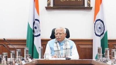 Haryana chief minister Manohar Lal Khattar chairing the cabinet meet on Tuesday. (HT Photo) Haryana chief minister Manohar Lal Khattar chairing the cabinet meet on Tuesday. (HT Photo)