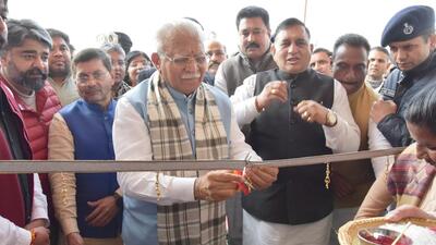 Haryana chief minister Manohar Lal Khattar inaugurating the offices on Tuesday. (HT Photo)