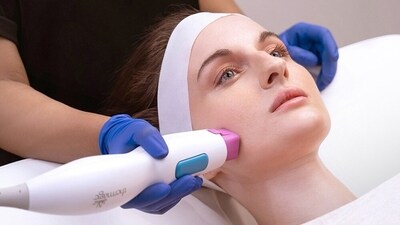Thermage is a leading non-invasive anti-ageing treatment gaining widespread popularity. Thermage is a leading non-invasive anti-ageing treatment gaining widespread popularity.
