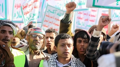 People supporting the Houthis shout slogans as they attend a rally against the U.S.-led strikes on Houthi targets and continued Israeli strikes in the Gaza Strip, in Sanaa, Yemen January 26, 2024. (REUTERS)