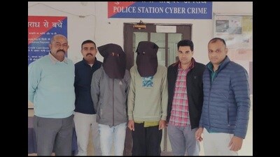 Police have recovered two mobile phones and two SIM cards from their possession. (HT Photo)