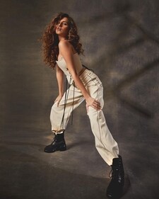 Tara Sutaria in a strapless white bustier corset with black drawstring details (Photo: Instagram) Tara Sutaria in a strapless white bustier corset with black drawstring details (Photo: Instagram)