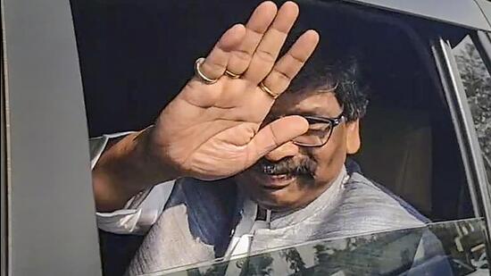 In Ranchi, Jharkhand chief minister Hemant Soren leaves for Jharkhand UPA's meeting amid ongoing political crisis on Tuesday (PTI)