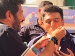 Kartik Aaryan shared an adorable moment with Kabir Khan. 