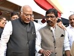 A file photo of Mallikarjun Kharge with Hemant Soren.
A file photo of Mallikarjun Kharge with Hemant Soren.