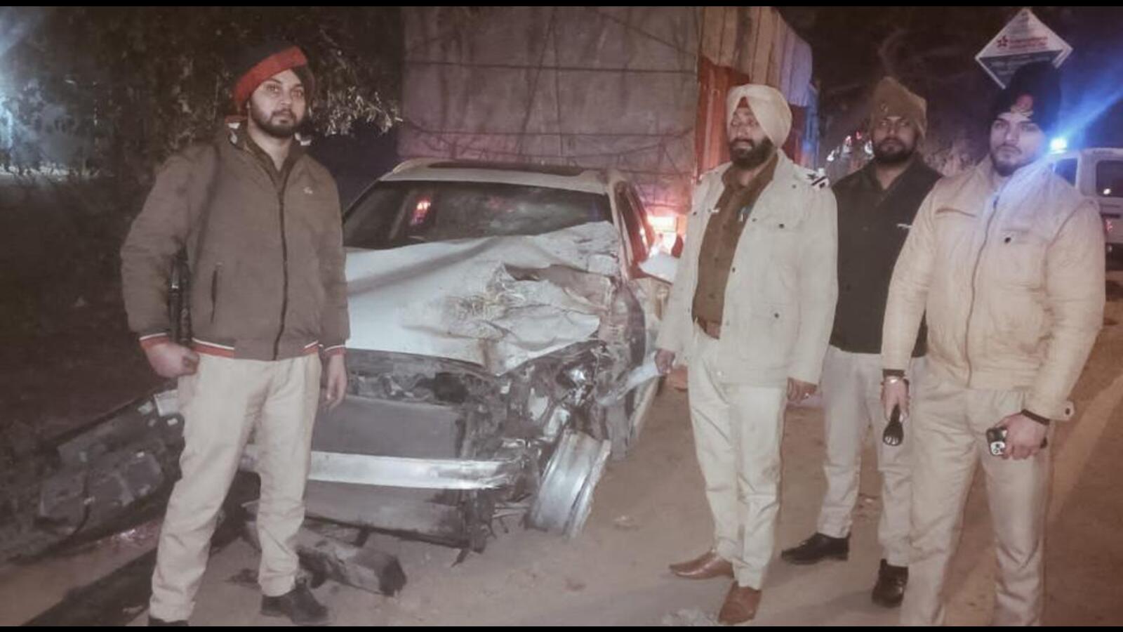 3 killed as speeding car hits e-rickshaw in Jalandhar - Vimarsana News