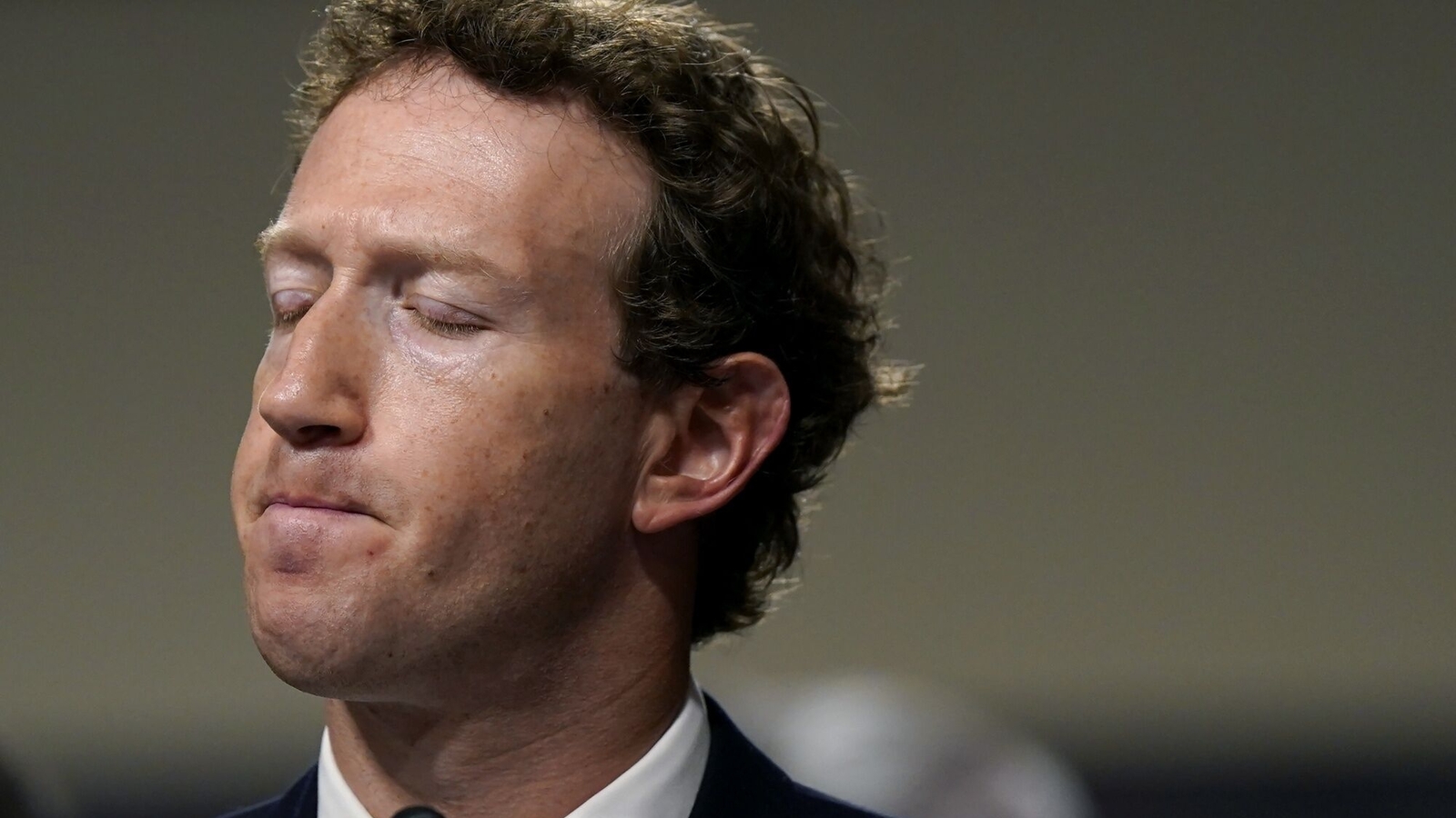 Mark Zuckerberg's Meta 'is killing people'; he shifts blame on Apple and Google - Vimarsana News