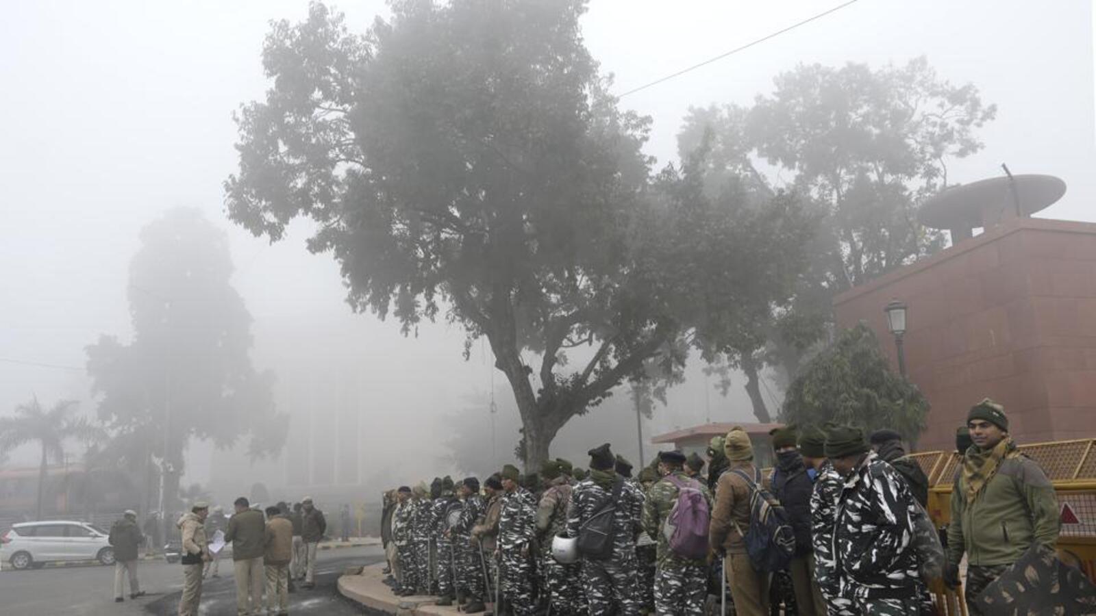 CISF joins Delhi Police to monitor security at Parliament entrance - Vimarsana News