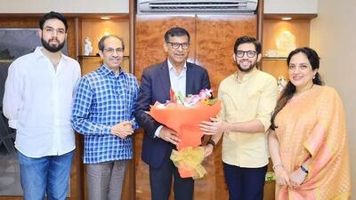 Ex-RBI governor Raghuram Rajan meets Uddhav Thackeray amid speculation of him joining Cong