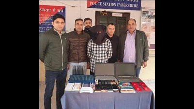 The accused in the custody of Chandigarh Police. (HT Photo) The accused in the custody of Chandigarh Police. (HT Photo)